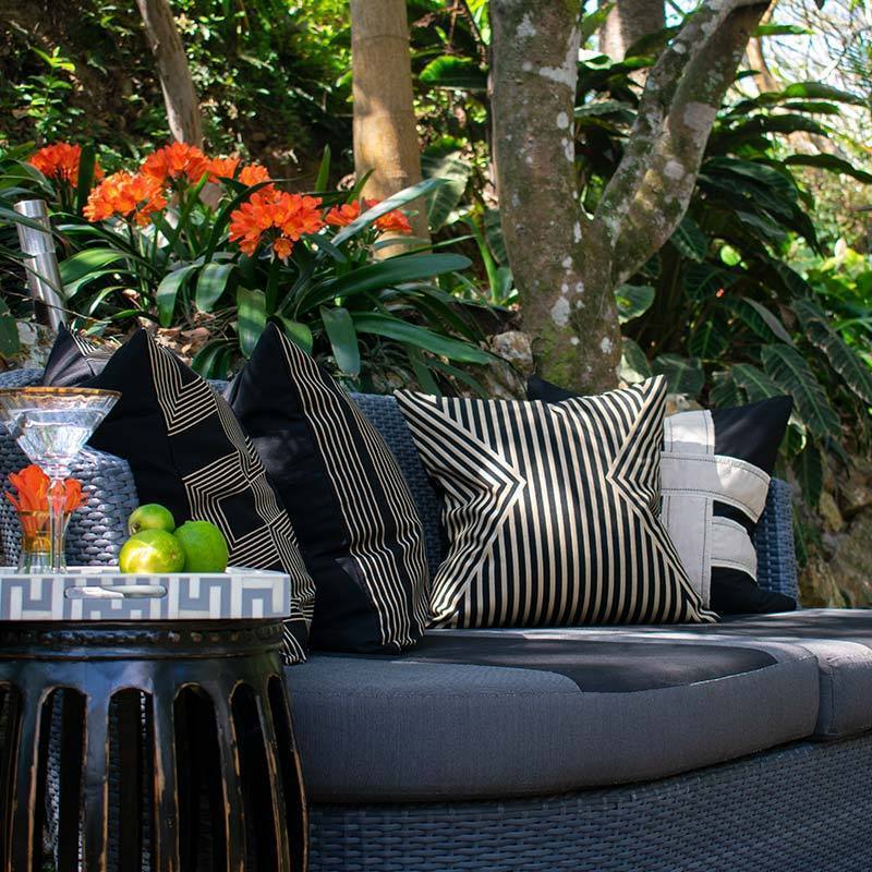 Bandhini - Design House Outdoor Parasol Lounge Cushion 55 x 55 cm