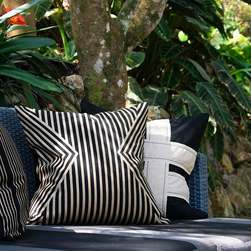 Bandhini - Design House Outdoor Parasol Lounge Cushion 55 x 55 cm